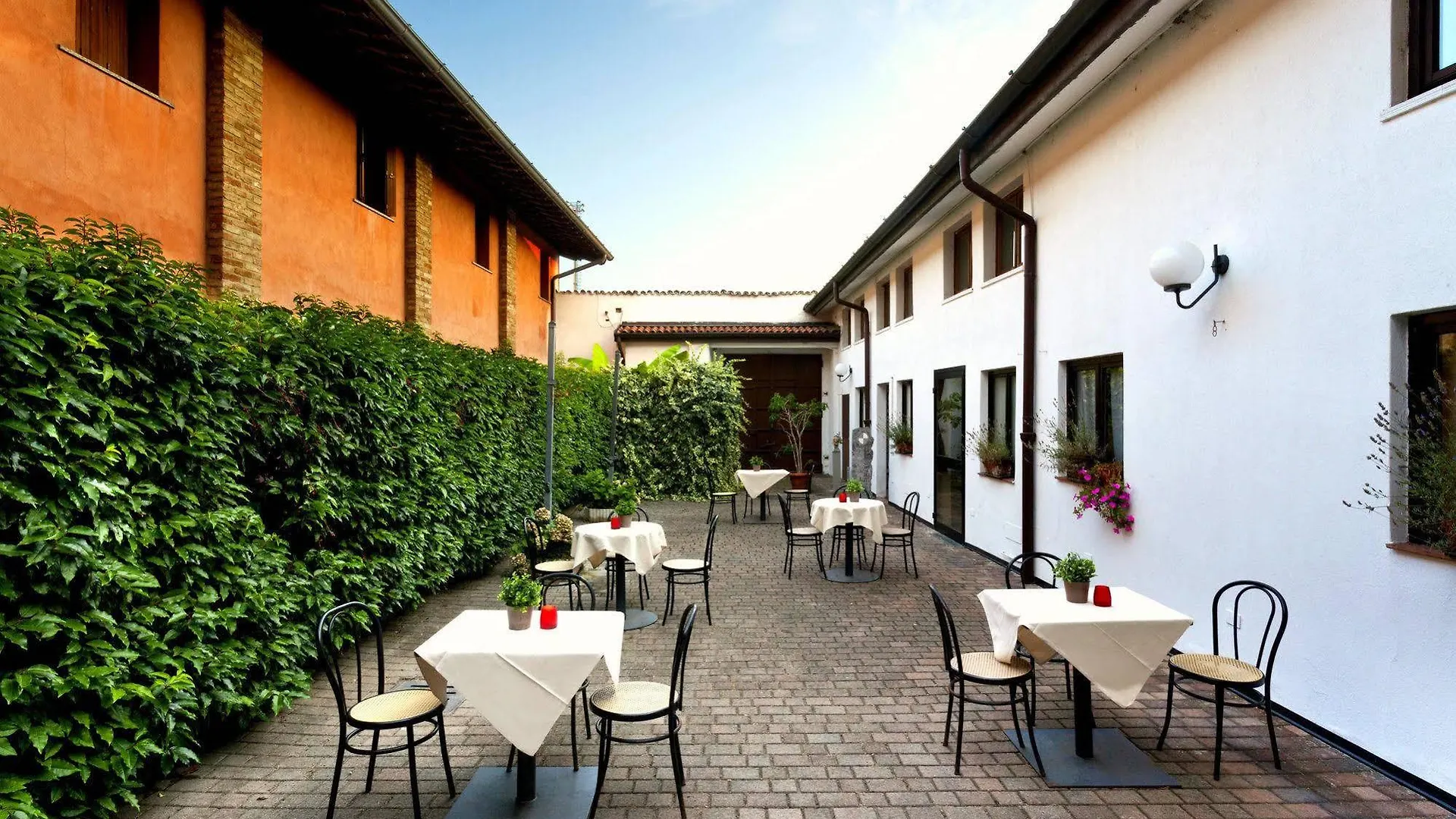 Excel Hotel Naviglio - Ca'Bianca Milan 4*,  Italy