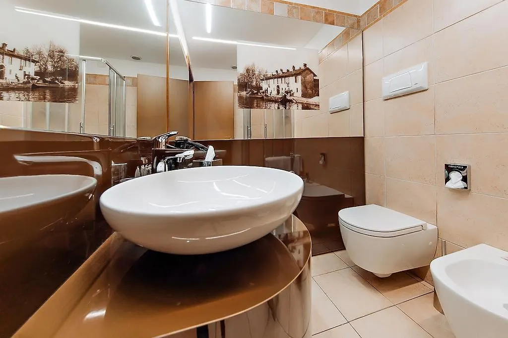 Excel Hotel Naviglio - Ca'Bianca Milan 4*,